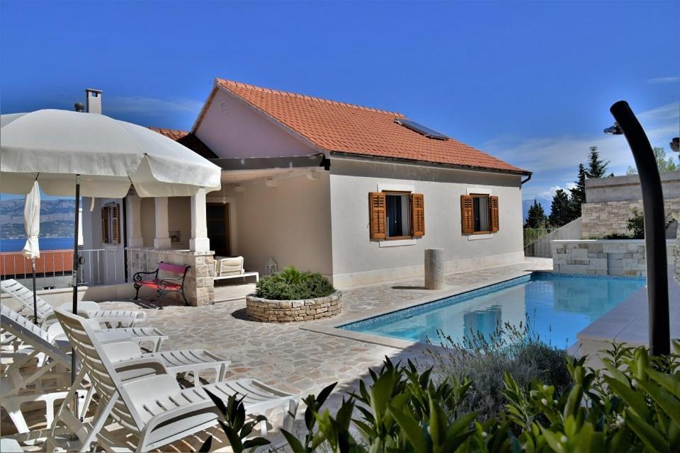 Villa Aries Supetar Eksteriør billede