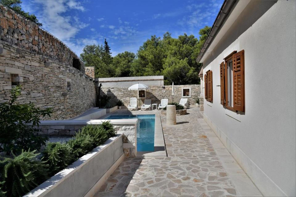 Villa Aries Supetar Eksteriør billede